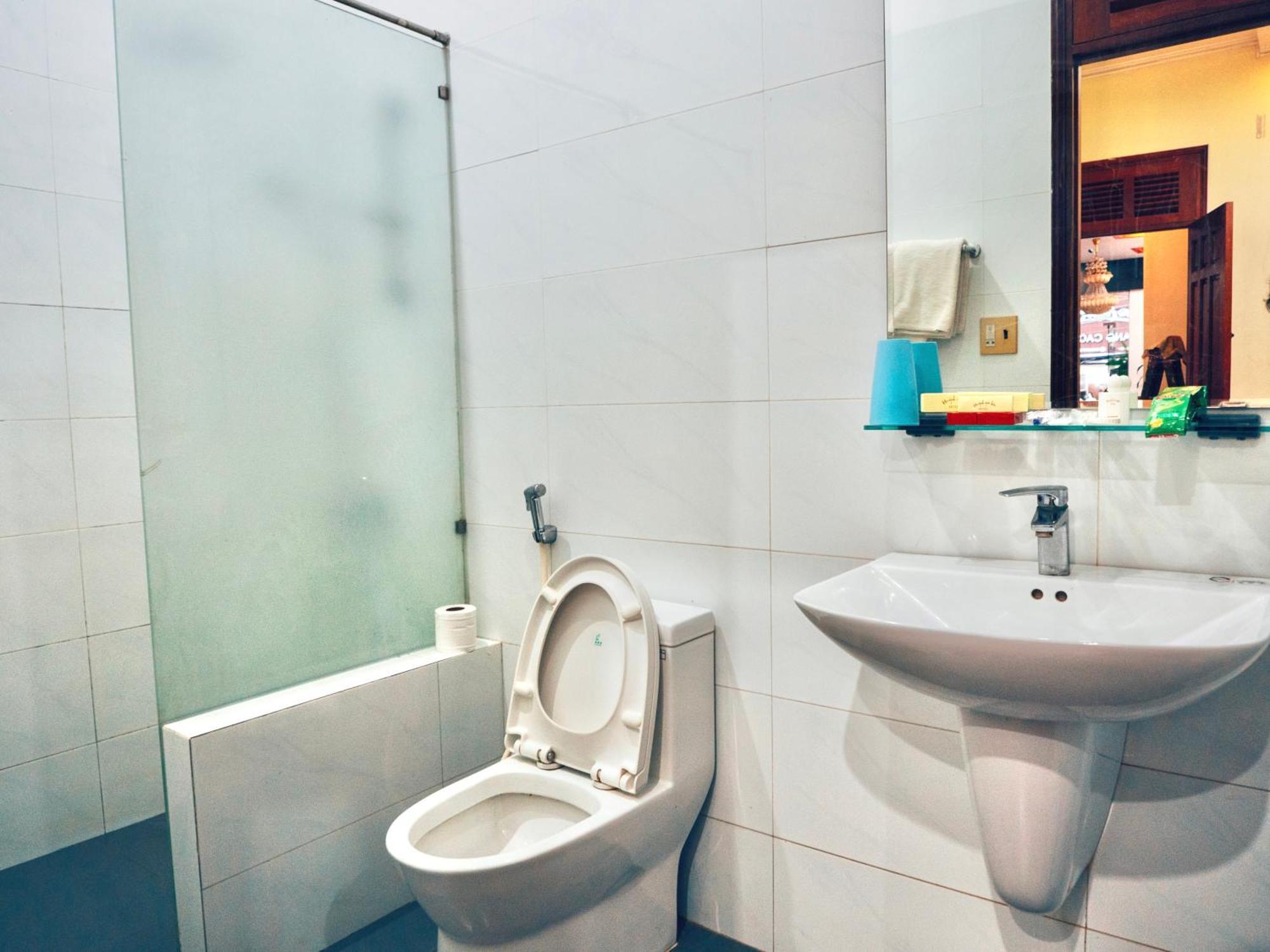 Huynh Gia Bao Hotel Bảo Lộc Extérieur photo