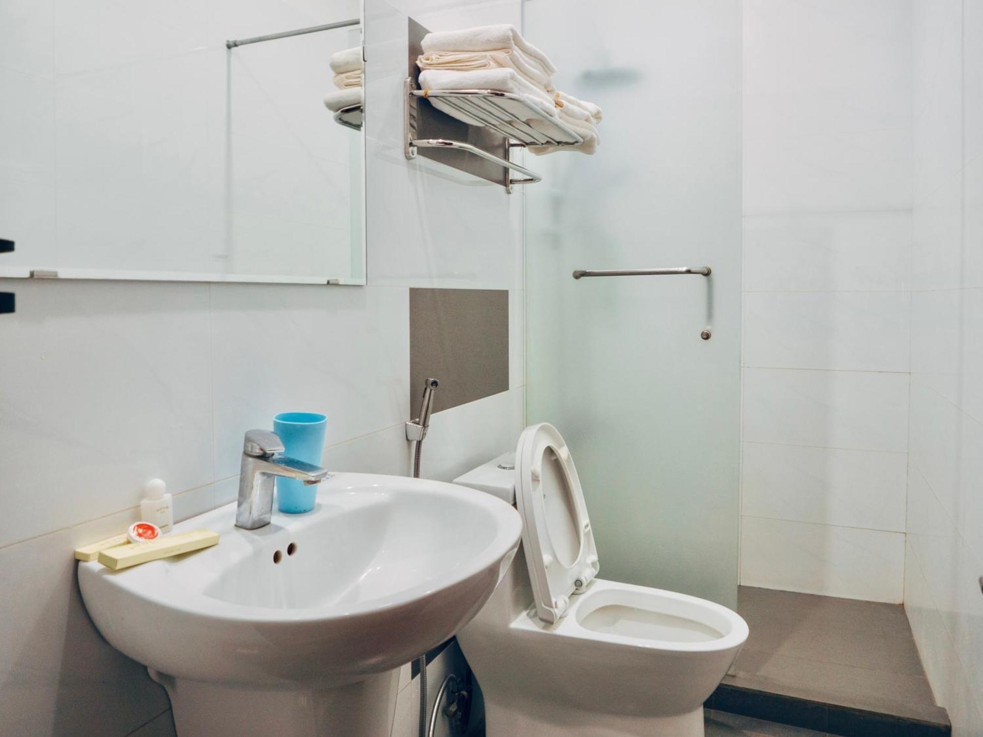 Huynh Gia Bao Hotel Bảo Lộc Extérieur photo