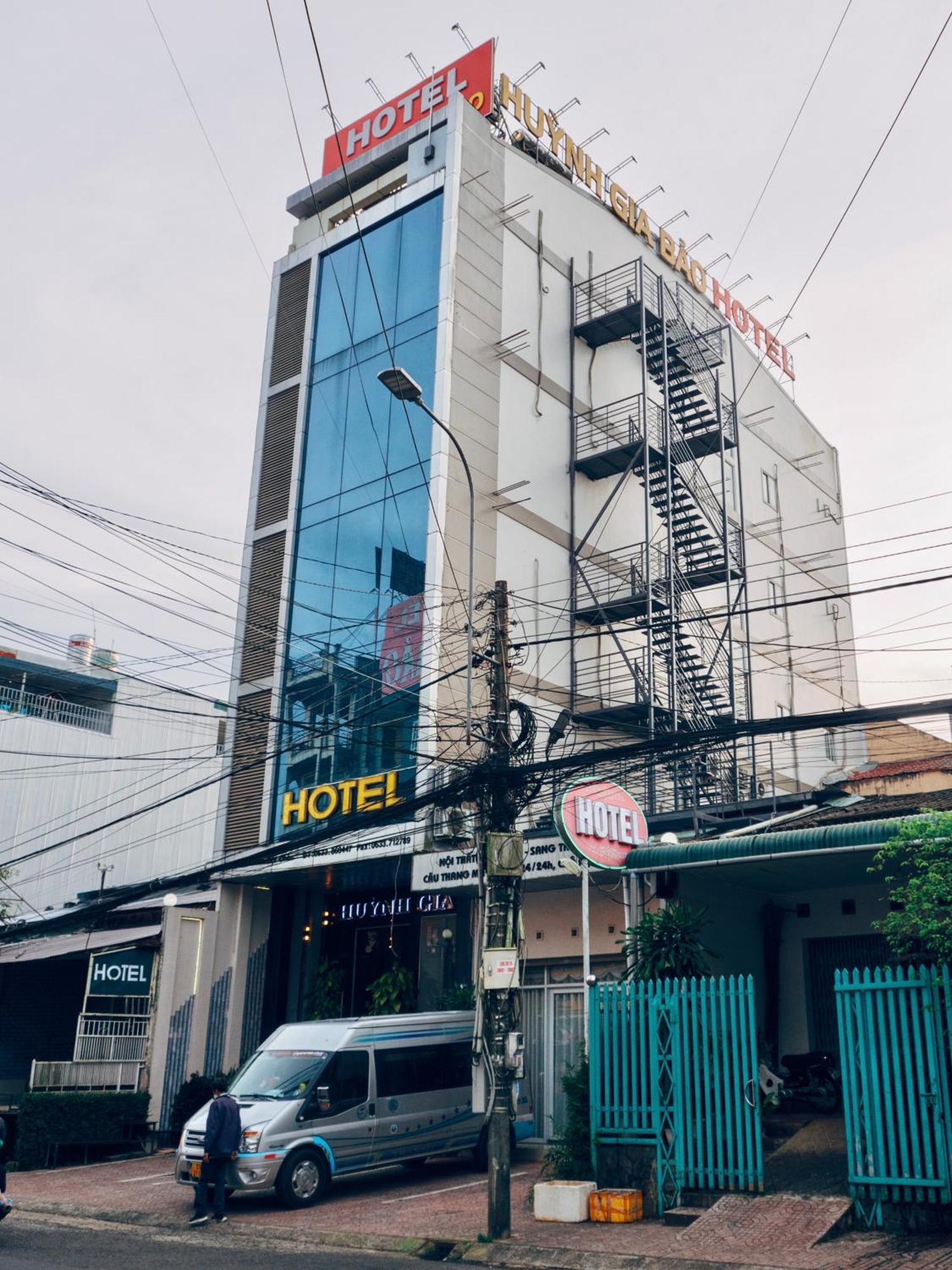 Huynh Gia Bao Hotel Bảo Lộc Extérieur photo