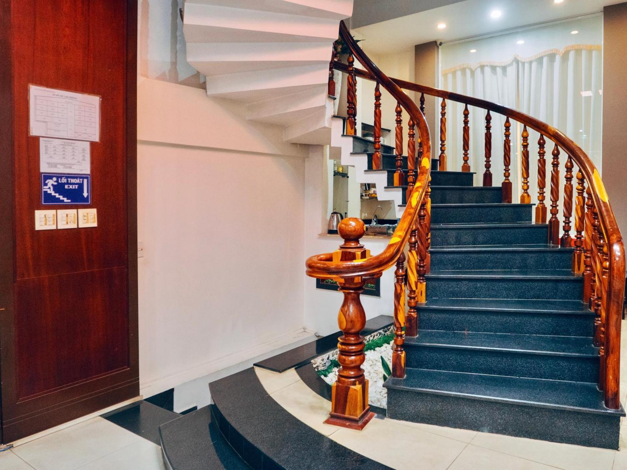 Huynh Gia Bao Hotel Bảo Lộc Extérieur photo