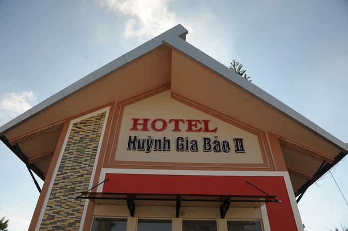 Huynh Gia Bao Hotel Bảo Lộc Extérieur photo